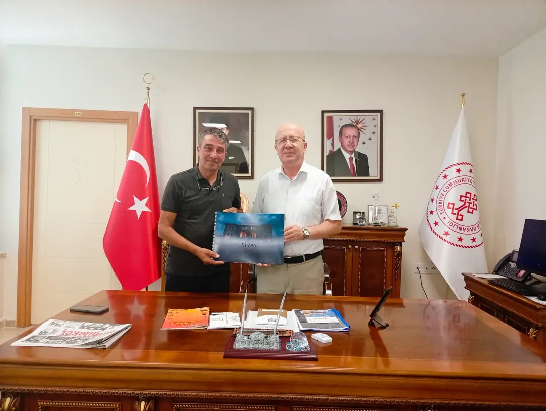 Sivas'ta Keçi Çiftliği Sahibi, Kültürel Etkinliklere Destek Vadederek İl Kültür ve Turizm Müdürlüğü'nü Ziyaret Etti