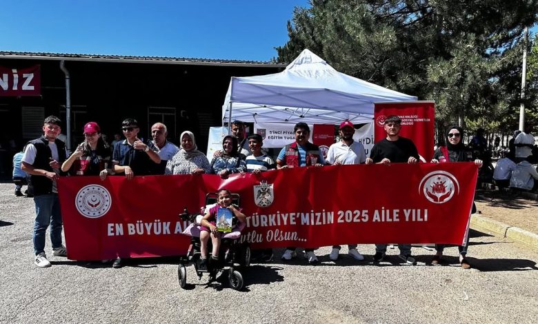 Sivas'ta Aile Yılı Farkındalık Etkinliği: Kışlada Çocuklara Neşe, Ailelere Bilgilendirme 3709215845126919098 18526198112 | Gündem Sivas™ Haber