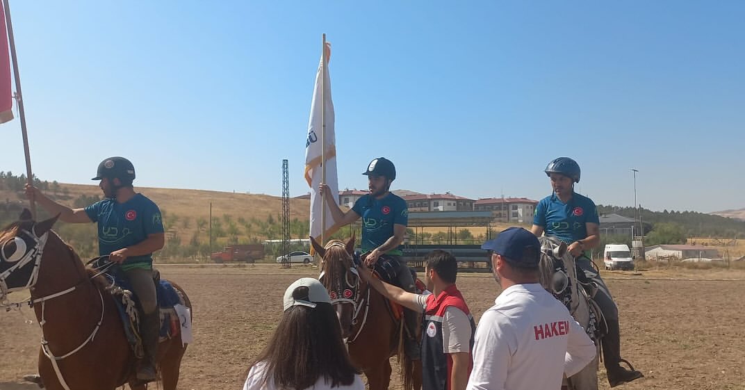 Sivas'ta Atlı Cirit Müsabakalarında Hayvan Sağlığı Kontrolleri Tamamlandı