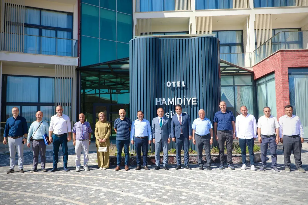 Sivas'ta Gençlik Kampı Kuruluyor: Hamidiye Millet Bahçesi'ne Yeni Bir Nefes