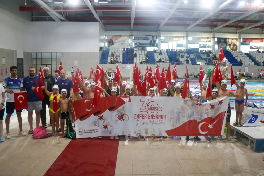 Sivas'ta 30 Ağustos Zafer Bayramı Yüzme Müsabakaları Coşkuyla Tamamlandı