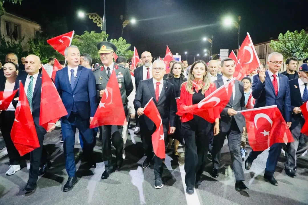 Sivas'ta 30 Ağustos Zafer Bayramı Yürüyüşü Coşkuyla Tamamlandı