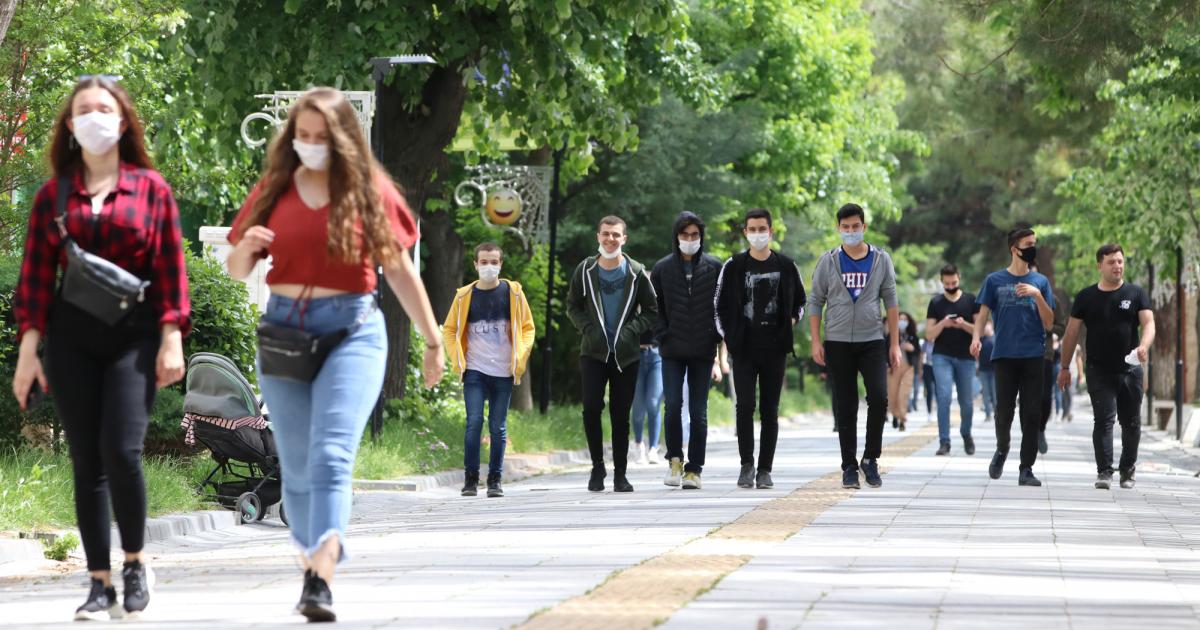 Gençler Neden Yurtdışına Gitmek İstiyor? Türkiye’de Beyin Göçü Alarmı