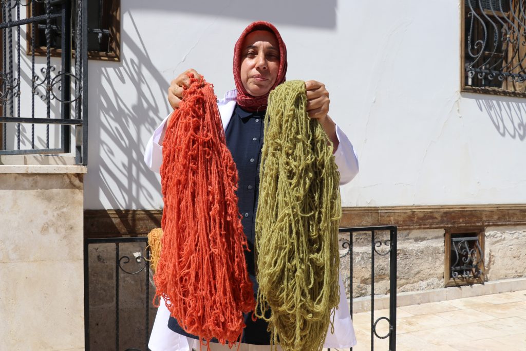Sivas Olgunlaşma Enstitüsü’nden Doğa Dostu Geleneksel Boyama Sanatı
