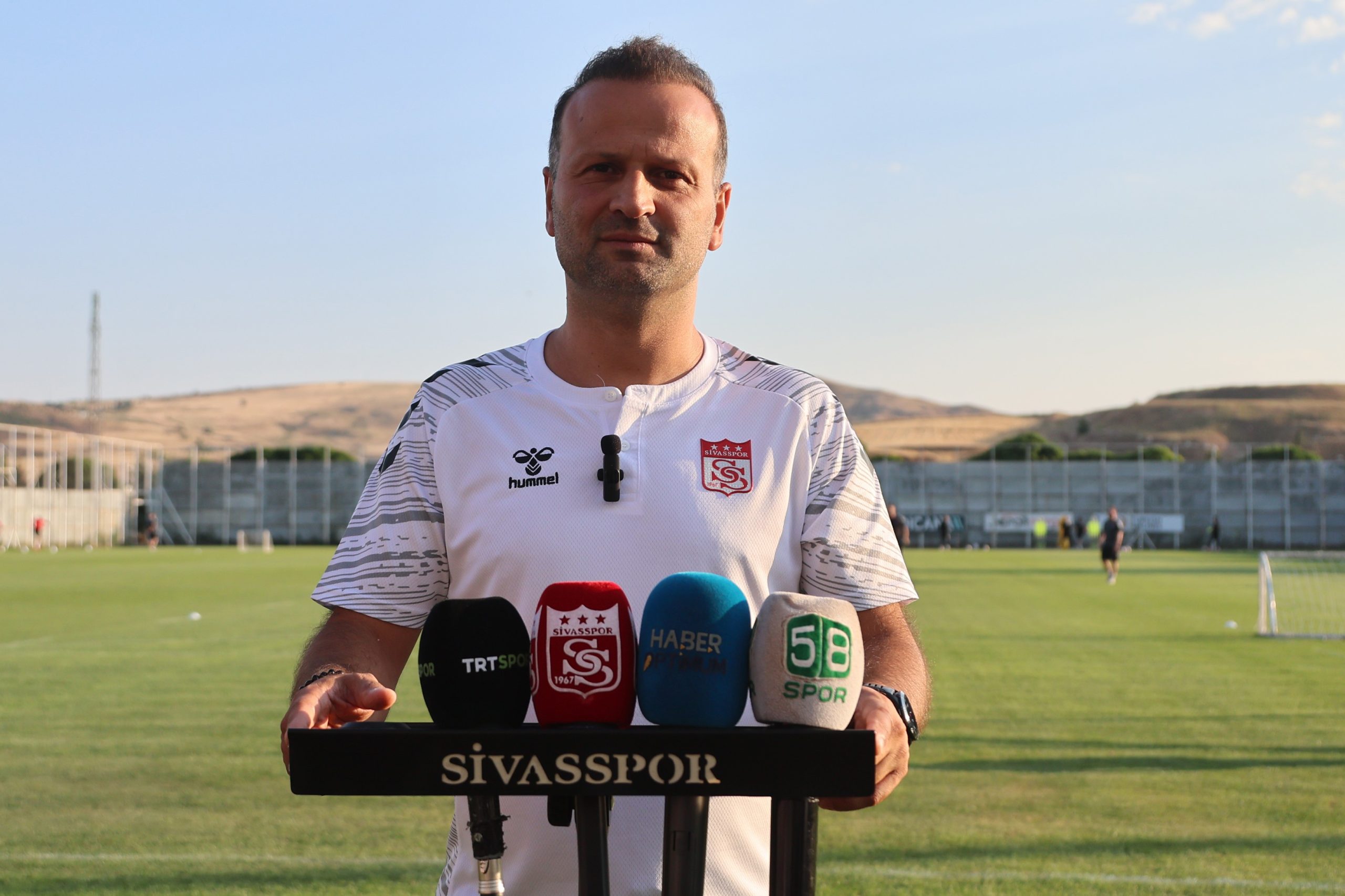 Sivasspor Teknik Direktörü Osman Zeki Korkmaz’dan Gururlandıracak Açıklamalar