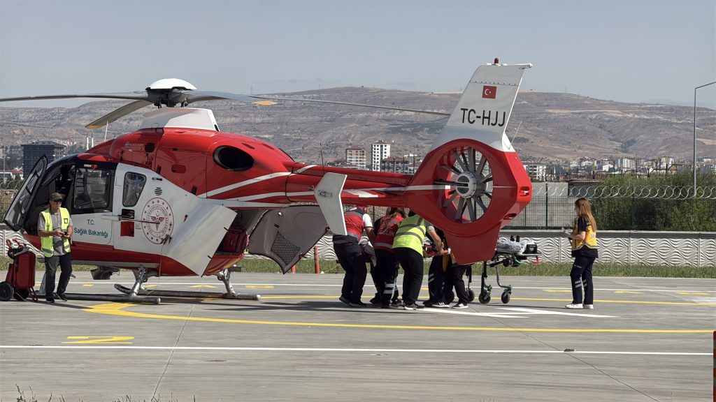 Sivas Suşehri’nde Feci Kaza: 3 Can Kaybı, 18 Yaralı
