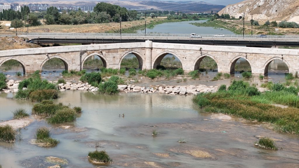 AW512524 01 | Gündem Sivas™ | Sivas Haberleri