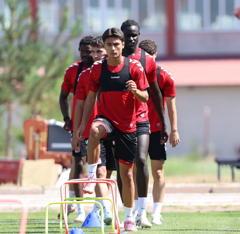 Sivasspor, Erzurumspor FK Maçına Hazır! AW512725 01 | Gündem Sivas™ Haber
