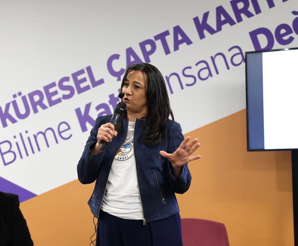 İkizlerini Depremde Kaybetti, Şimdi de Kardeşini Trafik Kazasında Yitirdi AW515500 02 | Gündem Sivas™ Haber