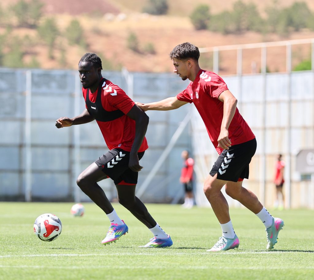 Sivasspor, Bodrum FK Maçı Hazırlıklarını Hızlandırdı AW517478 05 | Gündem Sivas™ Haber