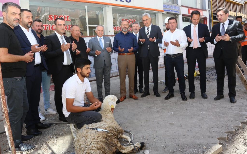 AW518006 02 1 | Gündem Sivas™ Haber