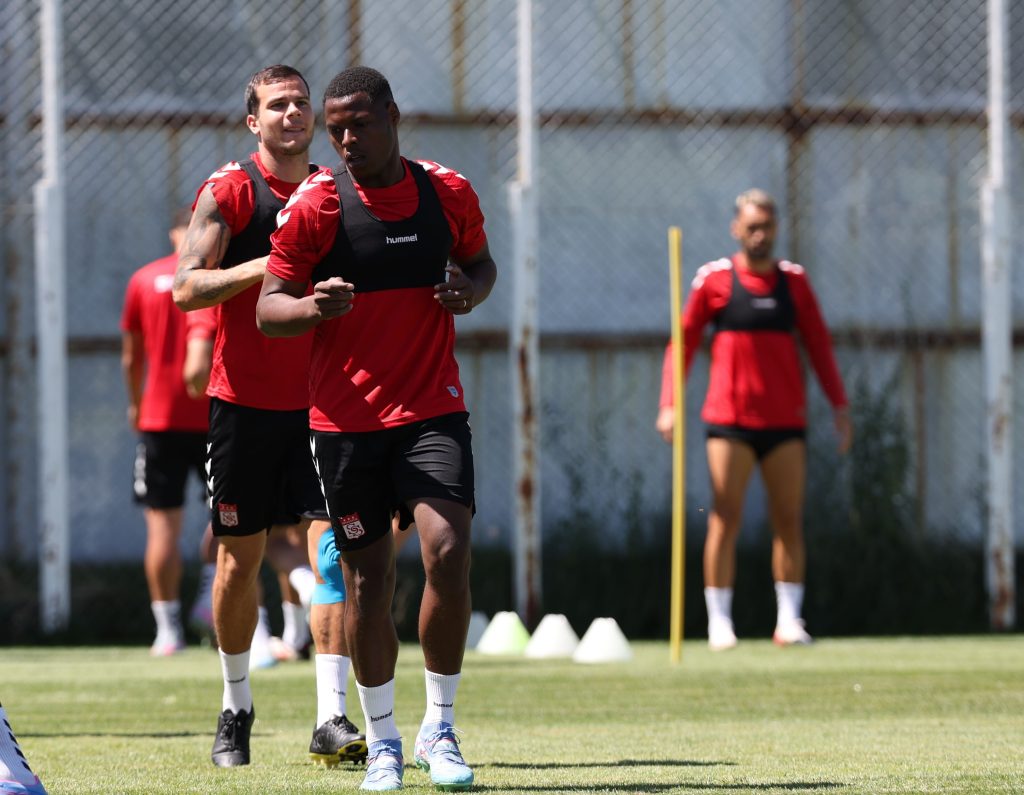 Sivasspor, Bodrum FK Maçı Hazırlıklarını Hızlandırdı AW518200 02 | Gündem Sivas™ Haber