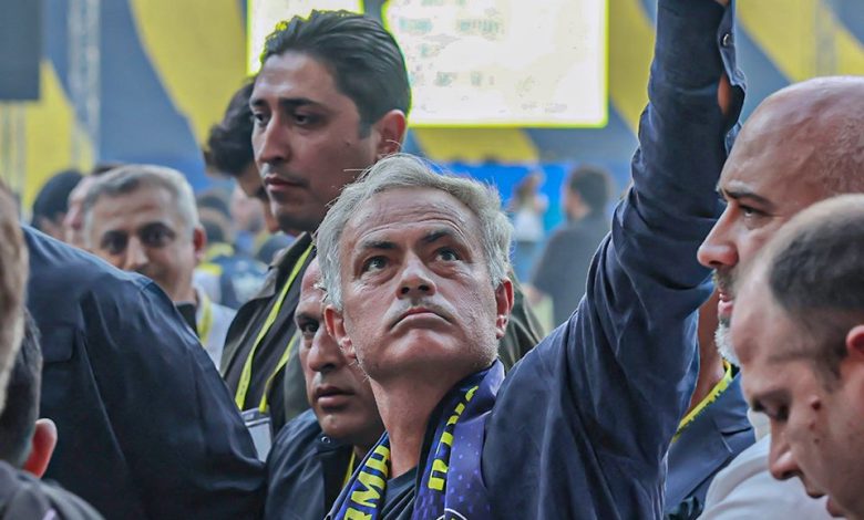 Mourinho’dan Benfica Maçı Sonrası Açıklama: “Daha Güçlü Takıma Kaybettik” GPFbu49W8AAHlDM | Gündem Sivas™ Haber