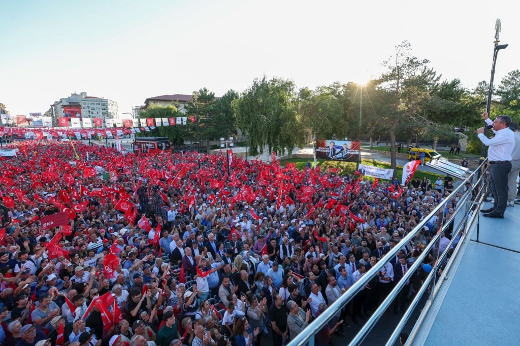 CHP Lideri Özel'den Sivas'ta Ekonomi ve Yatırım Vurgusu Gy N0Y3WMAABfCB | Gündem Sivas™ Haber