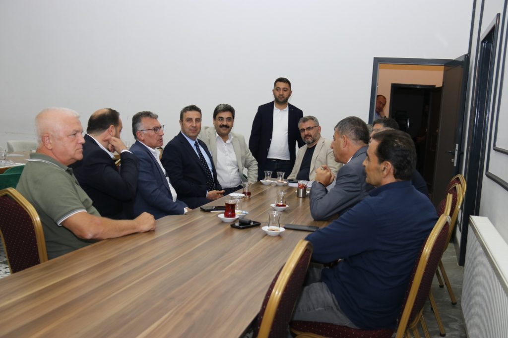 Berber ve Kuaför Esnafının Sorunları Meclis’e Taşındı IMG 20250819 WA0003 | Gündem Sivas™ Haber