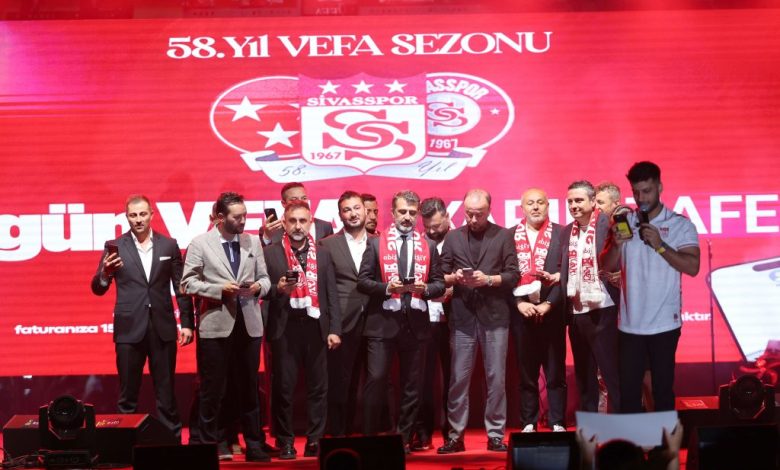 Sivasspor’un "Vefa Sezonu" Başladı: Süper Lig’e Dönüş İçin Tüm Sivas Seferber Oldu | Gündem Sivas™ | Sivas Haberleri SVSS4820 1024x683 1 1 | Gündem Sivas™ | Sivas Haberleri