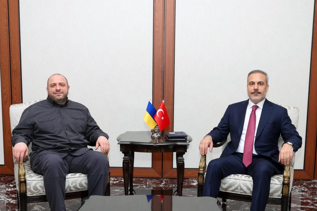 Hakan Fidan Ankara’da Ukraynalı Mevkidaşı Umerov ile Görüştü – Gündemde Ne Vardı? Hakan Fidan Ankara’da Ukraynalı Mevkidaşı Umerov ile Görüştü – Gündemde Ne Vardı?