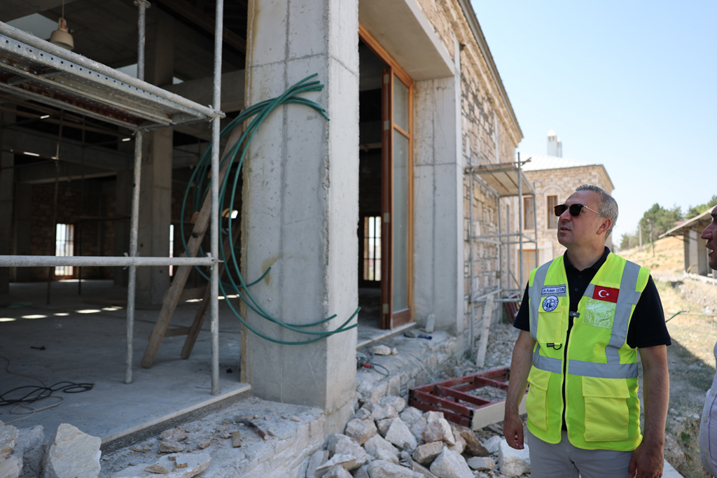 Sivas Kalesi, Dr. Adem Uzun'un Vizyonuyla Şehrin Yeni Cazibe Merkezi Olma Yolunda İlerliyor