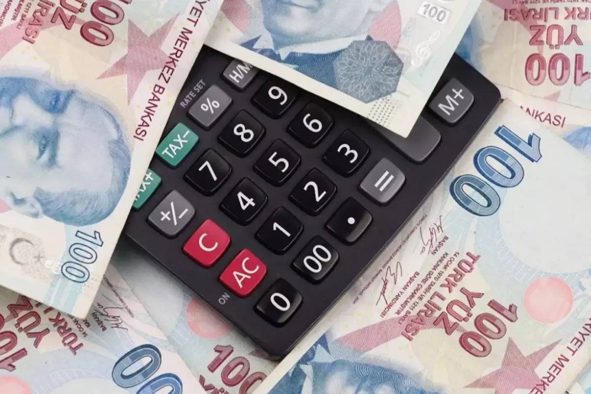 2025 yılında asgari ücreti nokta atışı bilen bankadan 2026 için de tahmin geldi