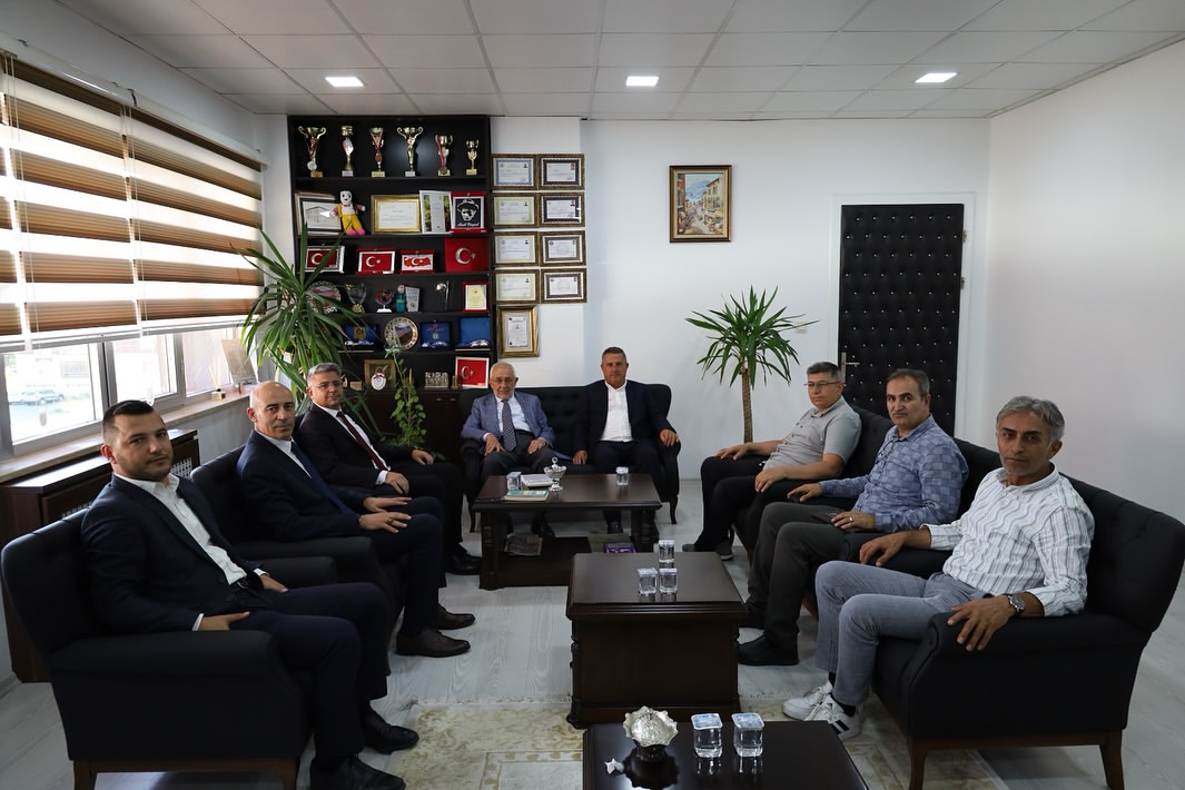 Sivas Aile ve Sosyal Hizmetler İl Müdürlüğünü Ziyaret Eden Türkiye Dil ve Edebiyat Derneği Heyeti