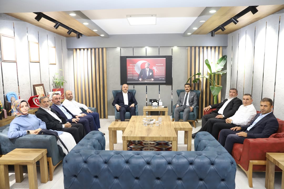 Sivas Milli Eğitim Müdürlüğü'ne Eğitim Bir Sen Ziyareti