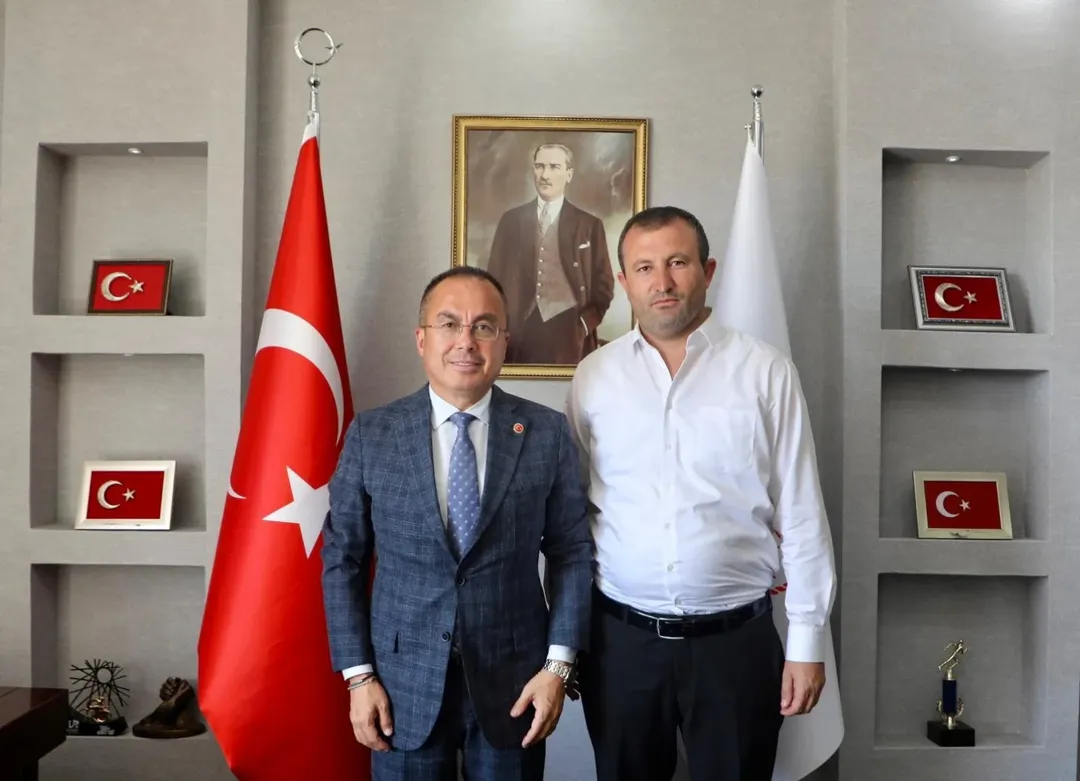 Çepni Belediye Başkanı Nihat Başer, Sivas Gençlik ve Spor İl Müdürü Şahin Ertem'i Ziyaret Etti