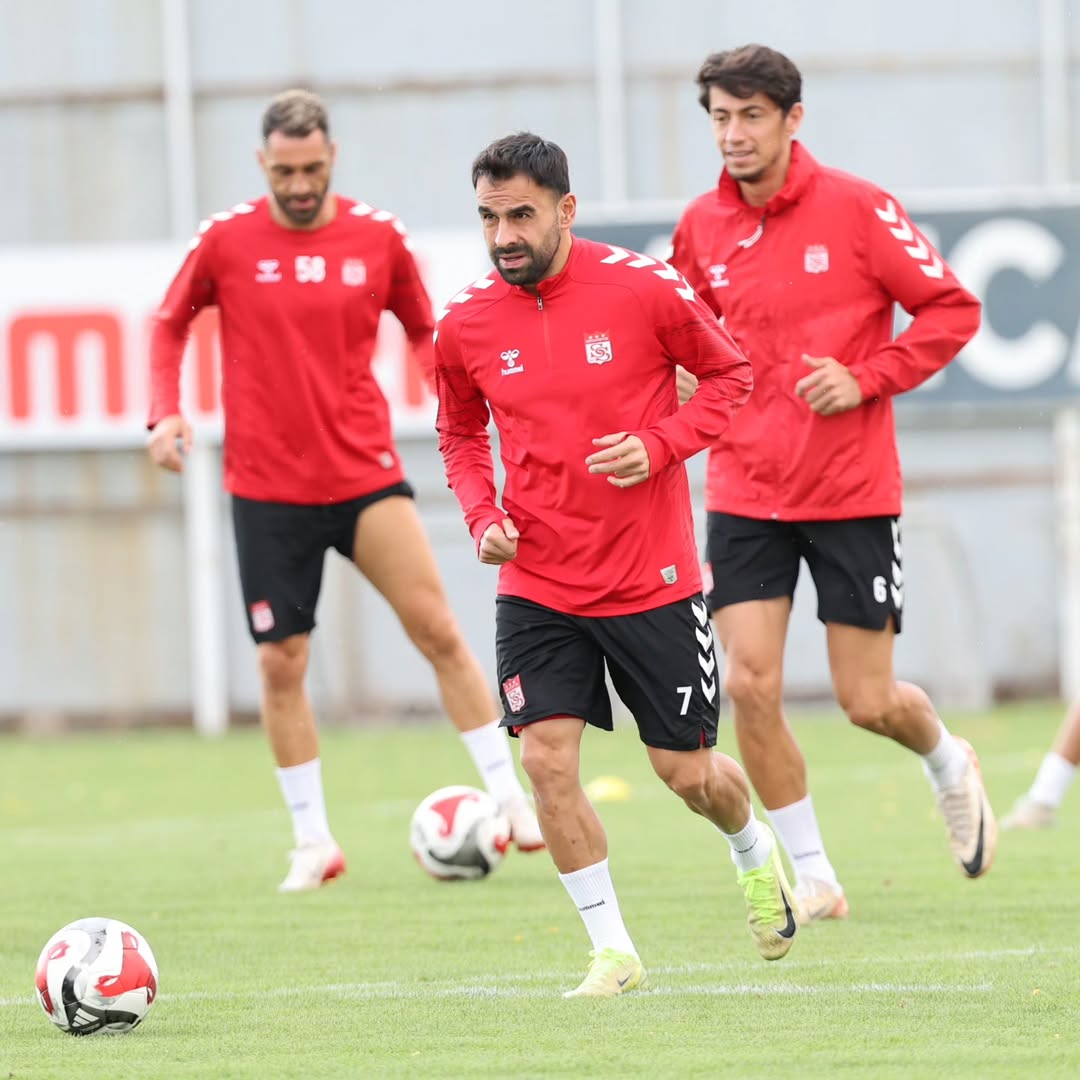 Sivasspor, Trendyol 1. Lig'de Sarıyerspor Karşılaşımına Hazırlanıyor