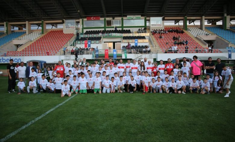 Sivas'ta 4 Eylül Kongresi Coşkusu: Masterlar Maçıyla Anıldı 3715809561237319459 1491600904 | Gündem Sivas™ Haber