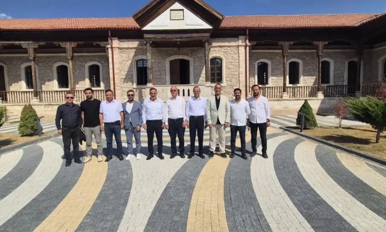 Sivas'ta Kütüphaneler Yenileniyor: Numan Efendi ve Fevzipaşa Kütüphaneleri Yakında Hizmete Giriyor 3717246816065424565 12657010096 | Gündem Sivas™ Haber