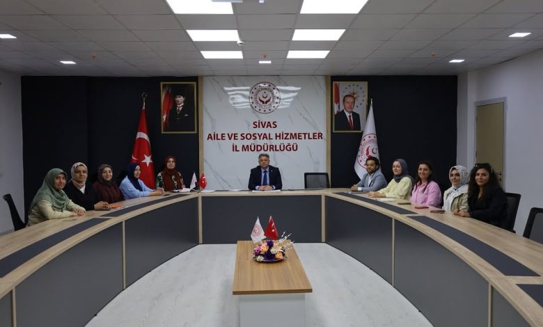 Sivas Aile ve Sosyal Hizmetler İl Müdürlüğü Kadın Hizmetleri Değerlendirme Toplantısı Yapıldı 3717898144341201897 18526198112 | Gündem Sivas™ Haber