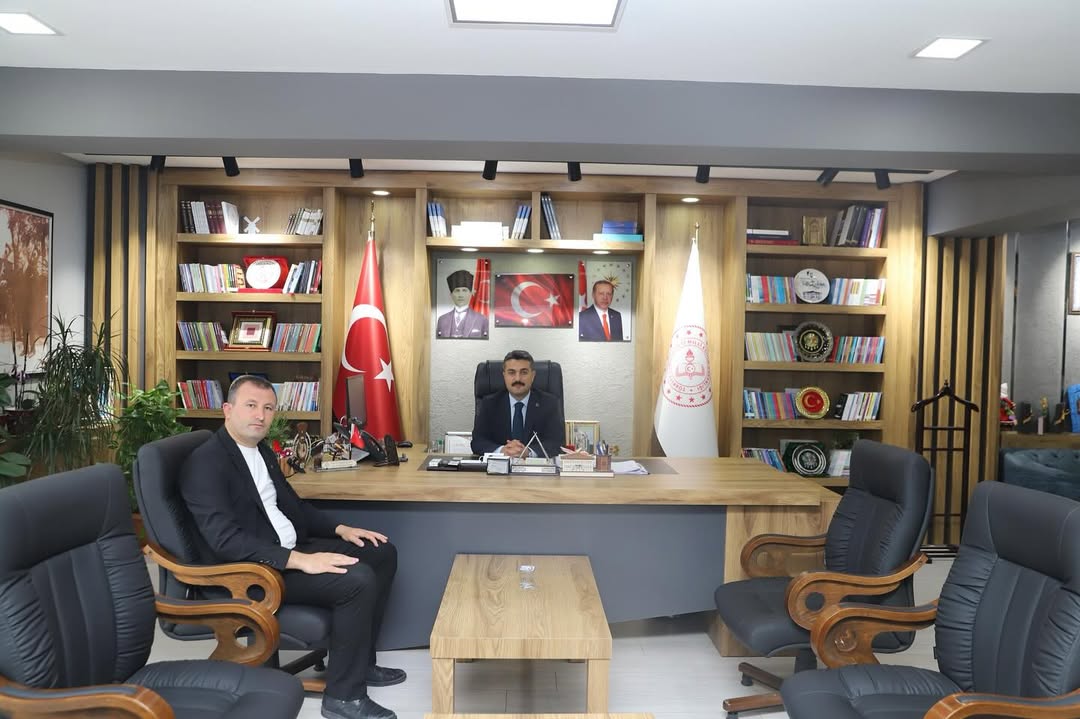 Sivas'ta Eğitim Seferberliği: Çepni Belediye Başkanı İl Müdürünü Ziyaret Etti
