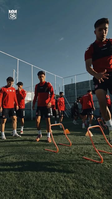 Sivasspor, Sarıyerspor Maçına Yoğun Tempoda Hazırlanıyor