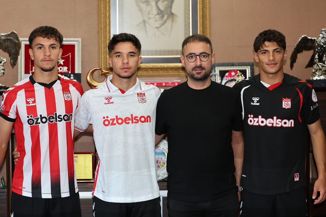 Sivasspor'dan Geleceğe Yatırım: 3 Genç Yetenek A Takıma Yükseldi
