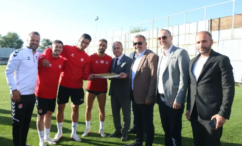 Özbelsan Sivasspor'a İl Müdürlüğü Destek Ziyareti 3719434246281775218 10561456822 | Gündem Sivas™ Haber
