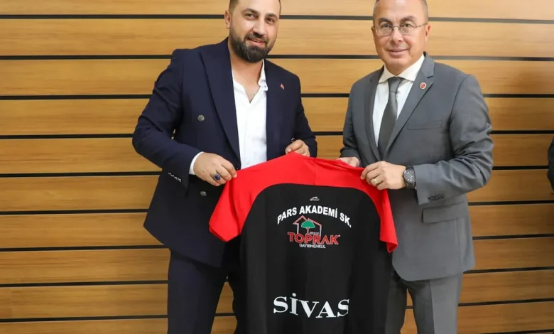 Sivas Gençlik ve Spor İl Müdürlüğü'ne Pars Akademi Spor Kulübü Ziyareti 3720268173607227135 10561456822 | Gündem Sivas™ Haber