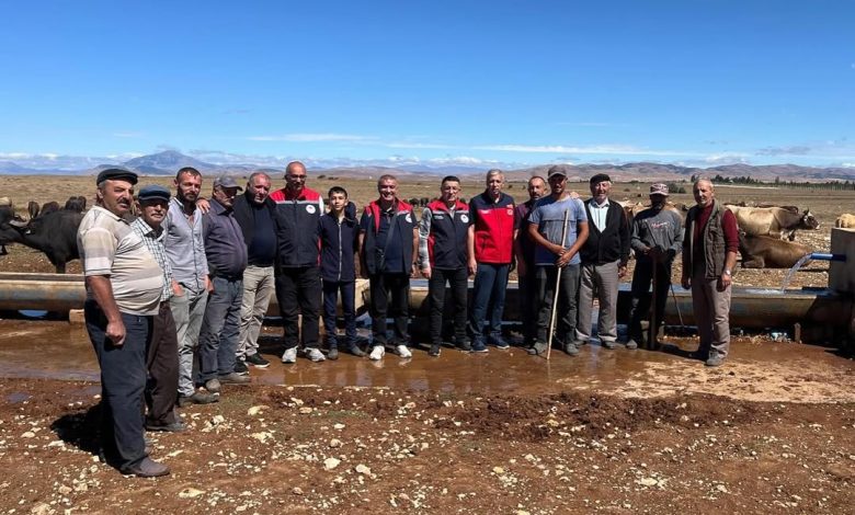 Sivas Tarım Müdürlüğü Yazıbaşı Köyü'nde Hayvan İçme Suyu Tesisini Ziyaret Etti 3720716470792490301 36809639785 | Gündem Sivas™ Haber