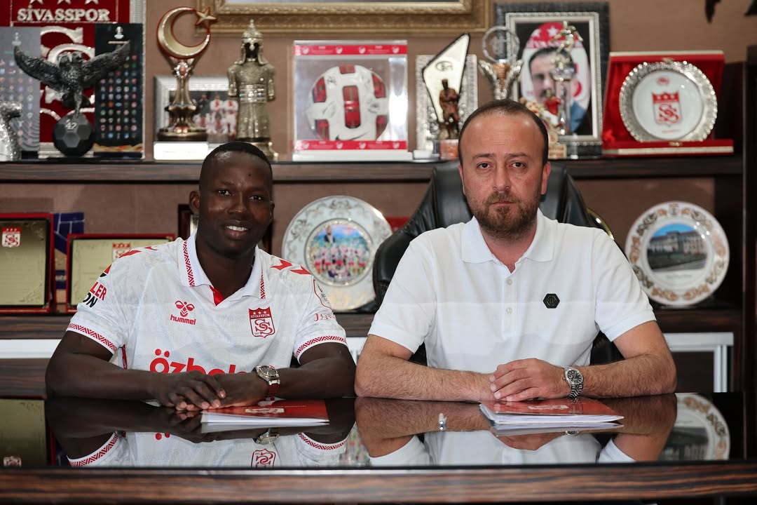 Sivasspor Kadrosuna Mali'li Sağ Kanat Aly Malle Katıldı