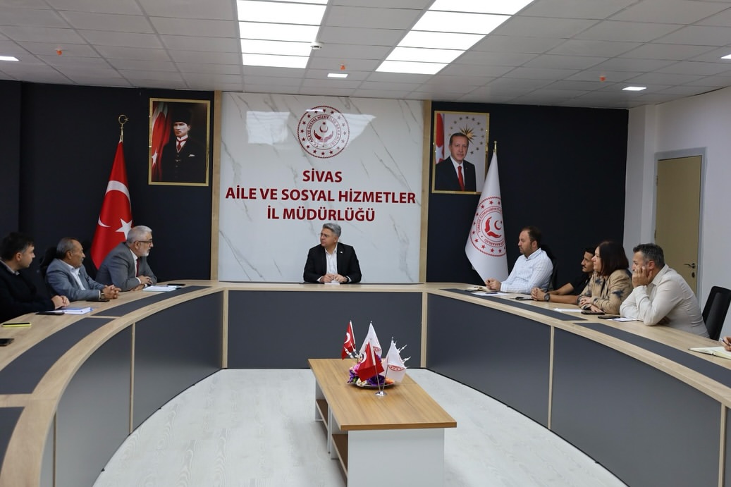 Sivas Aile ve Sosyal Hizmetler İl Müdürlüğü Dünya Engelliler Günü Toplantısı Düzenledi