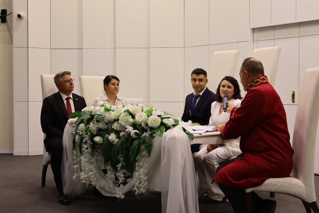 Sivas Aile ve Sosyal Hizmetler İl Müdürlüğü Çalışanının Nikah Törenine Katılım