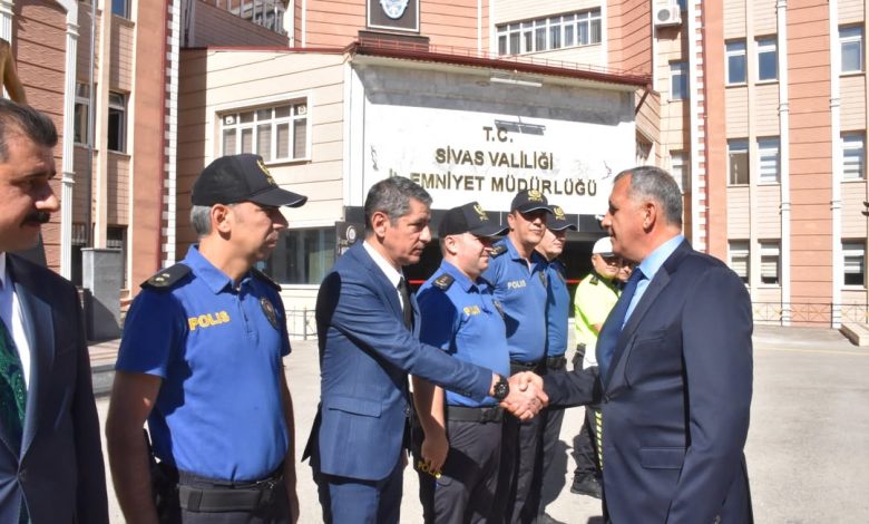 Ahmet Alaağaçlı Sivas İl Emniyet Müdürü Görevine Başladı 3723618258021531343 69004080241 | Gündem Sivas™ Haber