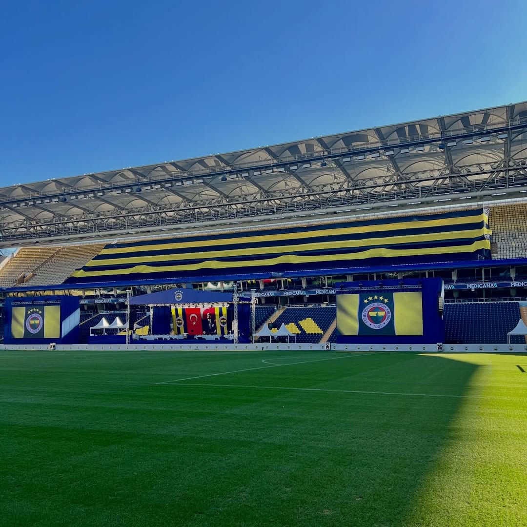 Fenerbahçe Kongre Üyeleri Olağanüstü Genel Kurul İçin Buluştu