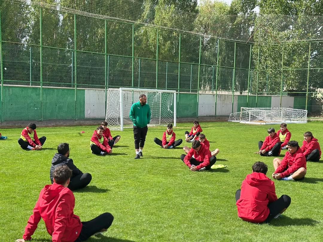 Sivas Gücü Belediyespor U19 Takımı Sebat Gençlik Spor Maçına Hazırlanıyor