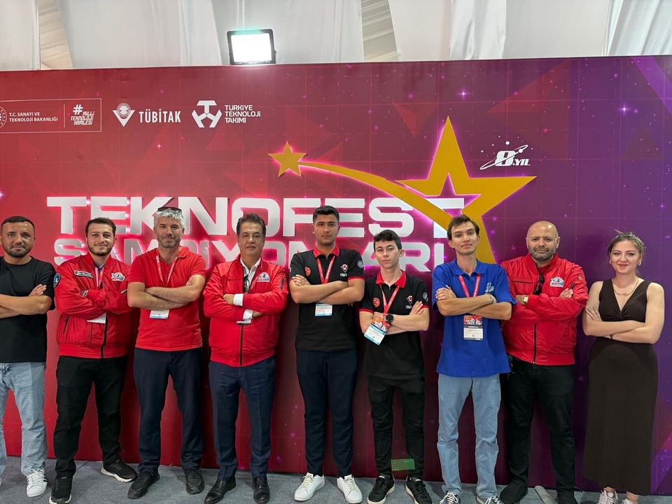 Sivas Cumhuriyet Üniversitesi Teknofest'te Büyük Başarı Elde Etti