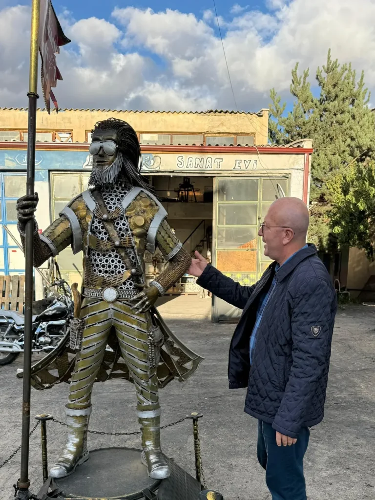 Sivas’ta Demir Sanatçısı Mehmet Çataltaş İl Kültür ve Turizm Müdürlüğü’nden Tam Not Aldı