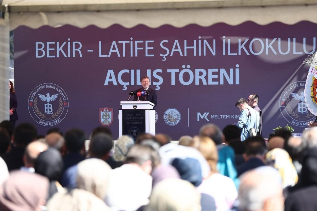 Sivas’ta Yeni Okul Açıldı: Bekir Latife Şahin İlkokulu Öğrencilerle Buluştu
