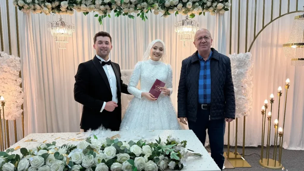 Sivas İl Kültür ve Turizm Müdürlüğü Personeli Evlendi / Aziz Erdoğan Düğün Törenine Katıldı