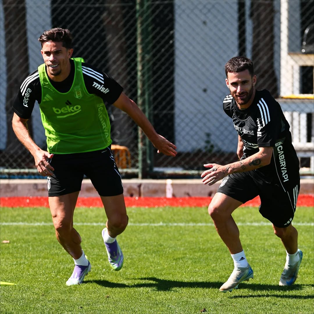 Beşiktaş Kayserispor Maçına Hazırlıklar Sürerken Taraftarlar Heyecanlı