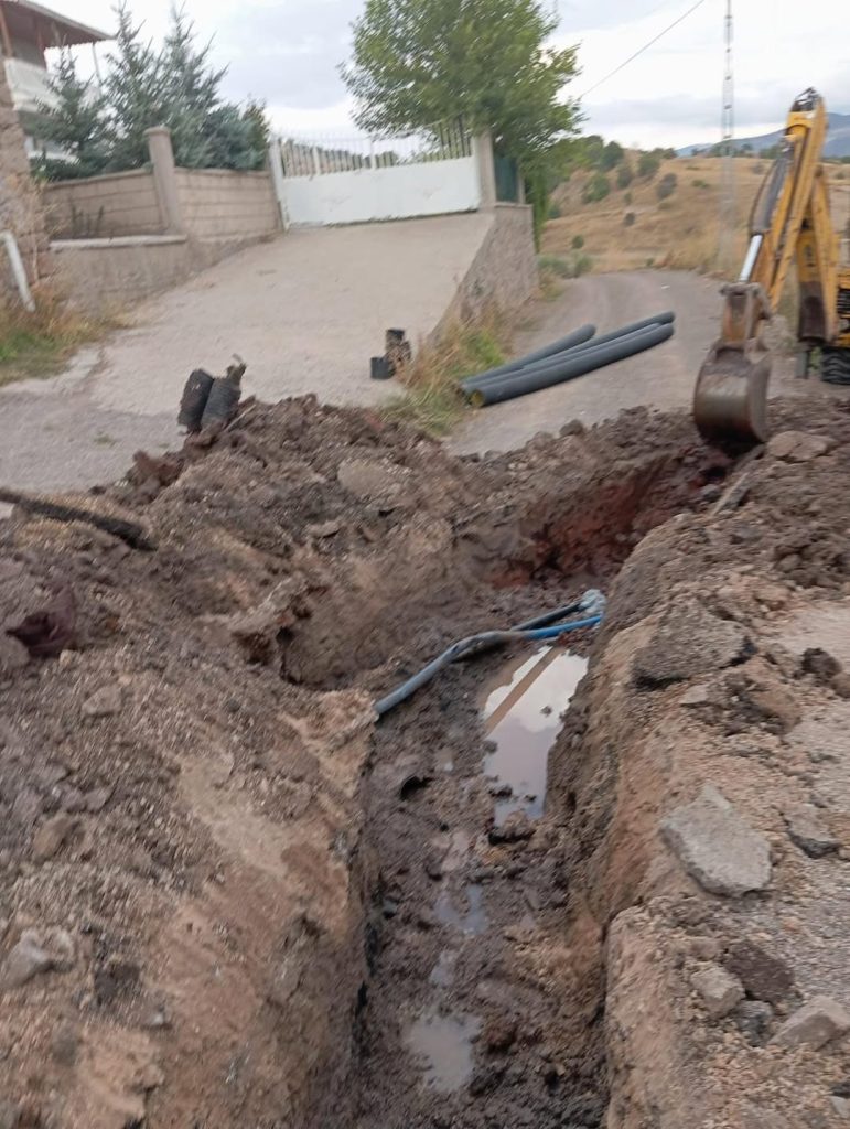 Sivas Karacaören Köyü İçme Suyu Hattı Onarıldı / Vatandaşlar Suya Kavuştu