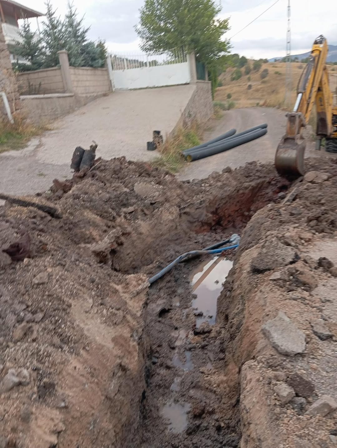 Sivas Karacaören Köyü İçme Suyu Hattı Onarıldı / Vatandaşlar Suya Kavuştu