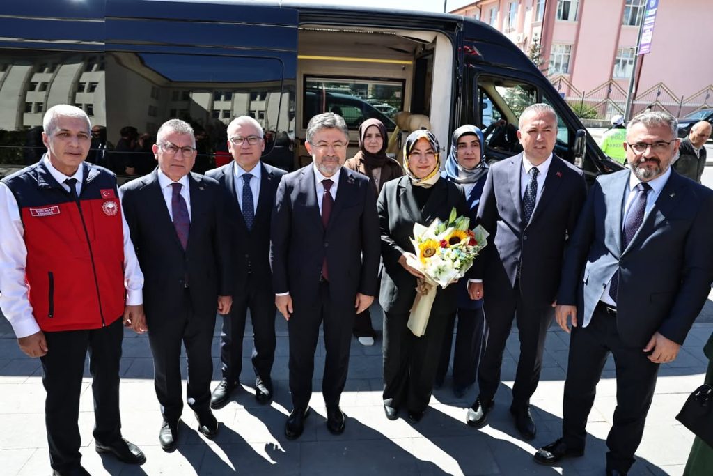Sivas Tarımına 94.2 Milyarlık Destek: Bakan Yumaklı Sivas’ta Tarım Projelerini İnceledi
